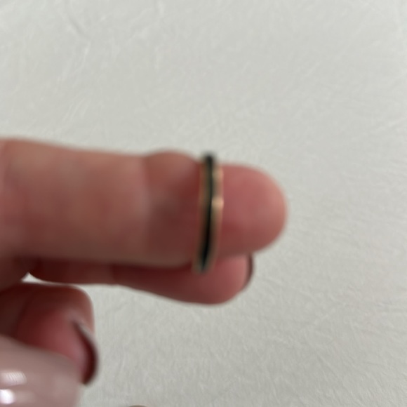 (2) 18k yellow gold with black onyx Hidalgo ring bands - Picture 3 of 7